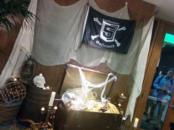 zenorocha's tweet image. super rad work by @peterlubbers &amp;amp; team on #sfhtml5 pirate day!