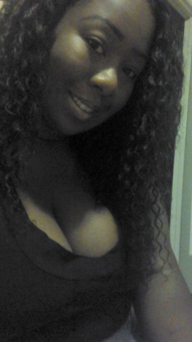 Getting ready for work. 👋 http://t.co/RqyRDz6Gma<a href="/tag/daphnedaniels"class="tags"><span>#daphnedaniels</span></a><a href="/tag/beckibutterfly"class="tags"><span>#beckibutterfly</span></a>