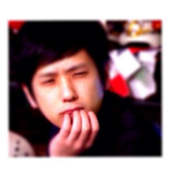 kpy____a's tweet photo. @20_0702  

        こいつ     → http://t.co/h3zOBUTPeA