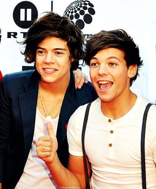 justafaker27's tweet image. Baby it's us @httpkittyurg