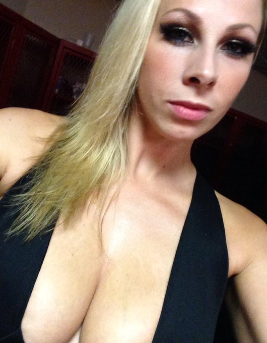 Heading to the stage @Christies_Phx 👯😘 http://t.co/XjUo0PKiLC<a class="tags" target="_blank" title="On Twitter" href="/?out=eyJ0eXAiOiJKV1QiLCJhbGciOiJIUzUxMiJ9.eyJpYXQiOjE3MTk4NjM5MzksImlzcyI6InR3cG9ybnN0YXJzLmNvbSIsIm5iZiI6MTcxOTg2MzkzOSwiZXhwIjoxNzUxMzk5OTM5LCJyZWRpcmVjdF91cmwiOiJodHRwczovL3R3aXR0ZXIuY29tL0NocmlzdGllc19QaHgifQ._ZCX5Rp0B0ecfZEprKo5N_O56MqBLwNBxY-BdZMddNeOJTLhUGjEd6NRHtu9kWMZEH0xurJvg42Uu-66KQHFAQ">@Christies_Phx</a><a href="/tag/throwbackthursday"class="tags"><span>#throwbackthursday</span></a>