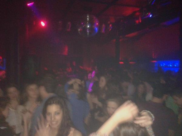 AgustinESosa's tweet photo. @larealmadrin estallando @JANNOYPALERMO !!! @ElTemploPalermo #interiorfest!! http://t.co/Z8a2imUA3c