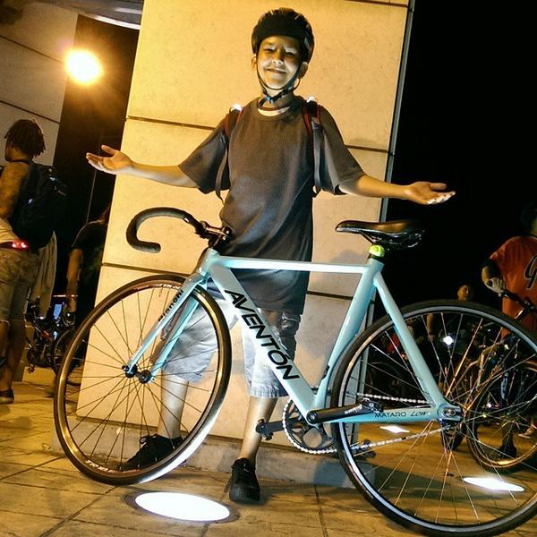 SJBikeParty's tweet photo. #SJF #SJFixed #SJBikeParty with the little homie @72_lowbrow_63 by wagnersousa737 http://t.co/EDC2LHfiRe