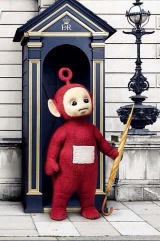 Gun Q モンスト Ymgngo テレタビーズ知りません 子供向けの海外番組です この着ぐるみの真ん中部分がテレビになってます あと太陽が赤ちゃんです 色々おかしいです Http T Co Xs4gbc2n6c Twitter