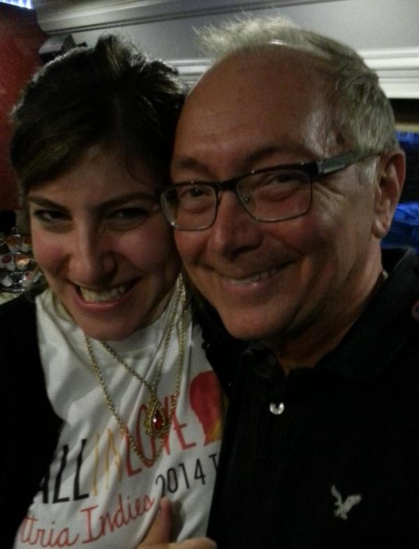 flybrariman's tweet photo. She's real! The fabulous &amp; not-mythical @ArieleStewart @AtriaIndies #FallInLoveTour #HelpMe #IThinkImFalling http://t.co/3JIyJUQuQ5