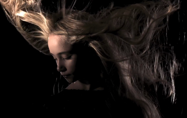 Check out our @lorealprofuk <a href="/colourtrophy/">Colour Trophy</a> #fashion film: creativeheadmag.com/ch-tv/feast-yo… <a href="/creativeheadmag/">Creative HEAD</a>