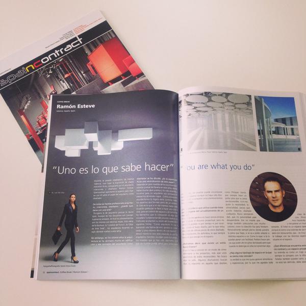 ramon_esteve's tweet photo. #Entrevista en la #revista #SpainContract "Uno es lo que sabe hacer" #RamónEsteve http://t.co/A1MG8puYEY http://t.co/W8793aROyz