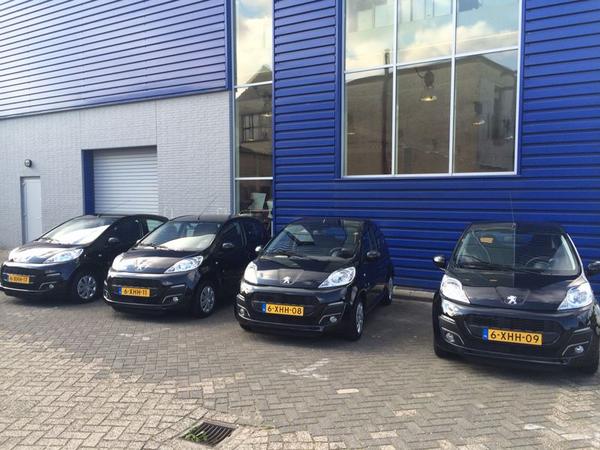Roscompromotie's tweet photo. Een deel van ons wagenpark is vernieuwd. @autopalacegroep wederom bedankt voor de goede service! #Trotz http://t.co/3qk5YWbKEb
