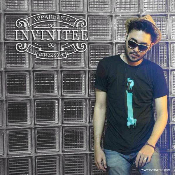 Tshirt code [ BIG I ] front side ,, available size S,M,L idr 135K // 085775855597 // 7F8FA4C0