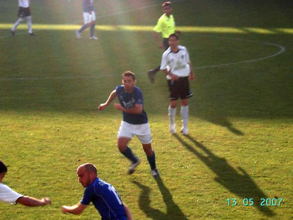 nominado x mi gran amigo <a href="/Javiluque7/">Javi Luque</a> para el reto de una foto futbolera, nomino <a href="/ventaja11/">Oscar Muñoz Ventaja</a>, <a href="/elmiguenavas/">miguel angel navas</a>