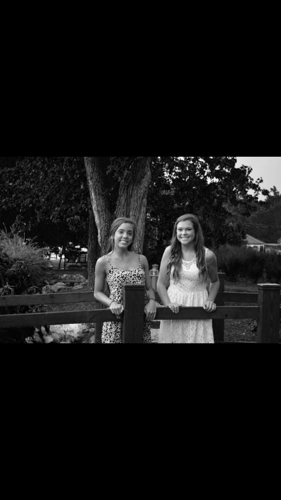 corinnemoeves's tweet photo. throwback to camp with my mexican bff #countdowntoclub 💞💃 http://t.co/OHYEgcweFe