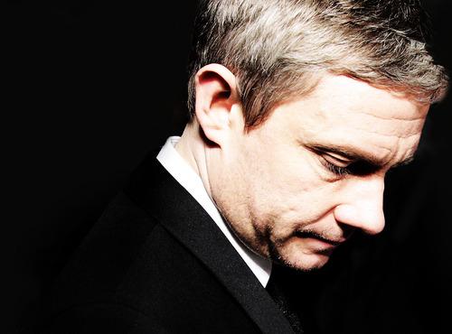 TO ONE OF THE MOST REMARKABLE ACTORS OUT THERE I LOVE YOU SO MUCH HAPPY HAPPY BIRTHDAY MARTIN FREEMAN 