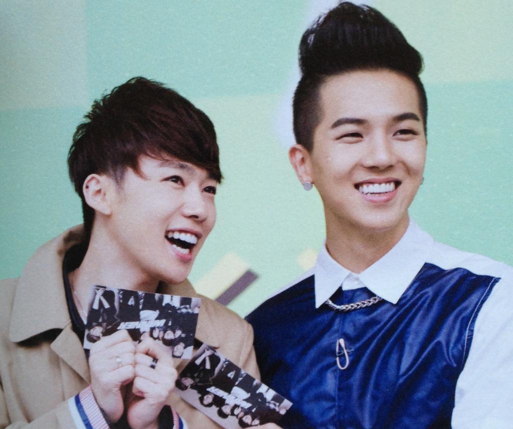 BxAzvtvCIAABzye.jpg:large