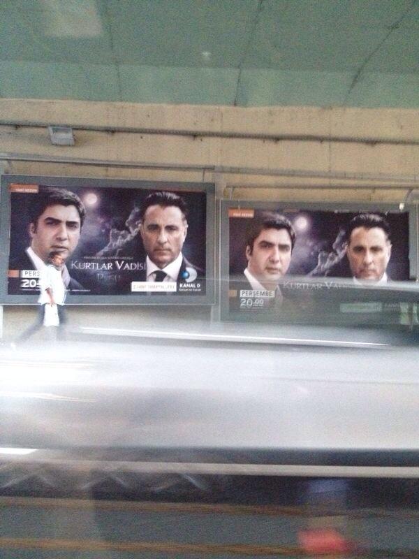 BxB8X2iIEAAIo_S.jpg:large