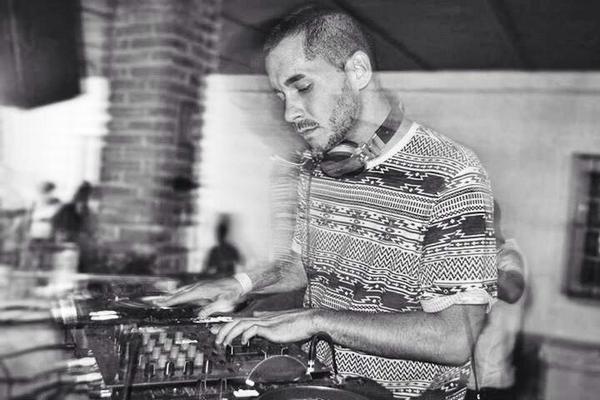 DJNORBAK's tweet photo. #BassPoolParty 2 @Complejo Coco Loco (Sevilla) [06.09.2014] http://t.co/25Wf34FnSW