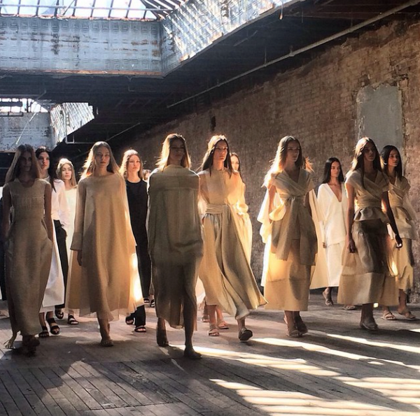 IAMFASHlON's tweet photo. The Row is so dreamy #NYFW http://t.co/jwKQ2lJGvu