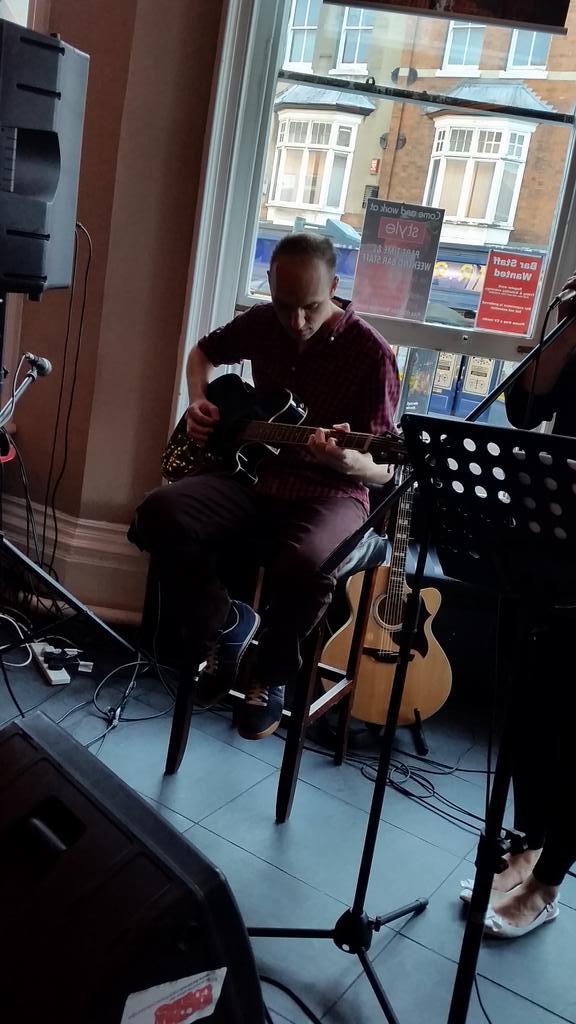 AwkwardSP's tweet photo. A few more pics  from yesterday's  brilliant Open Mic #AwkwardSP #rugbynightlife #KennethJNash #openmicintheafternoon http://t.co/ynWw57ltGE