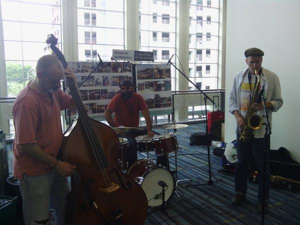sound_formation's tweet photo. @Raleigh_CC @RaleighLPFM @hopscotchfest #emptysound #theemptysound #freejazz http://t.co/3qjYcbTYkg