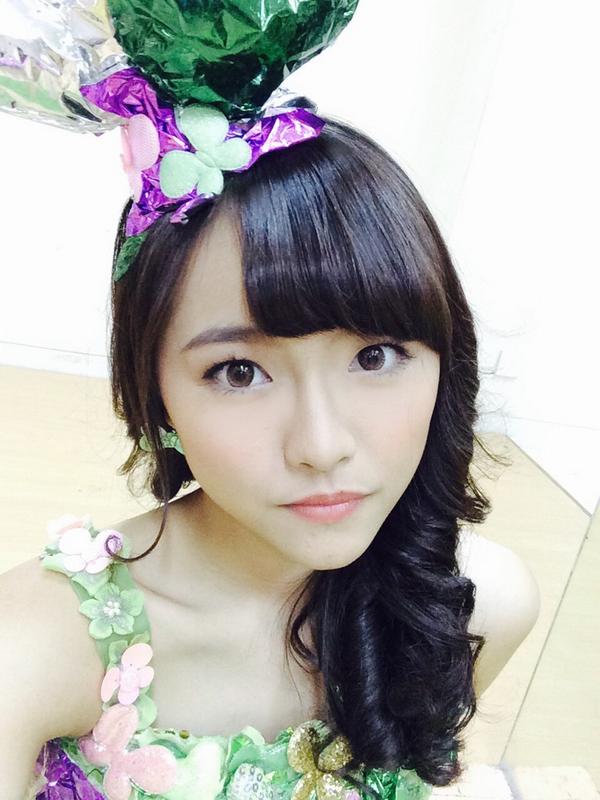 Liat deh ada cewek cantikkk ciatciatciat hahayy