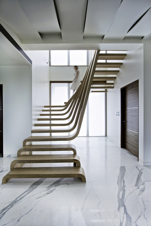 THEFACELAB's tweet photo. Open concept staircase with hand rails! Beautiful yet still safe #stairs #architecture http://t.co/RD3lBUpIJX http://t.co/IA7qE7Zbvh
