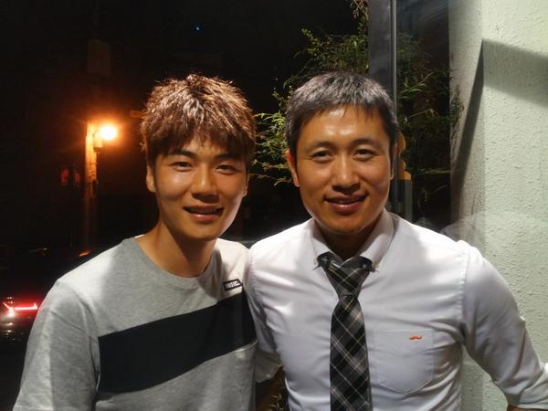 KwangYong's tweet photo. 한국 축구의 두 기둥. http://t.co/gGD5LB9rd1