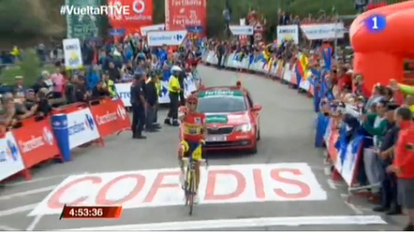 teledeporte's tweet photo. Contador se hace con esta etapa !IMPRESIONANTE! http://t.co/lL2ce29PrZ #VueltaRTVE http://t.co/cmYEftXhwZ