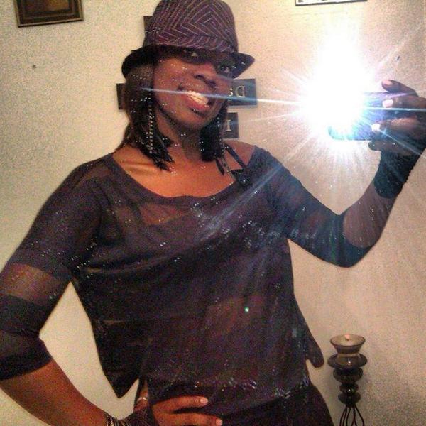 MyUniqueOne's tweet image. She So Classy