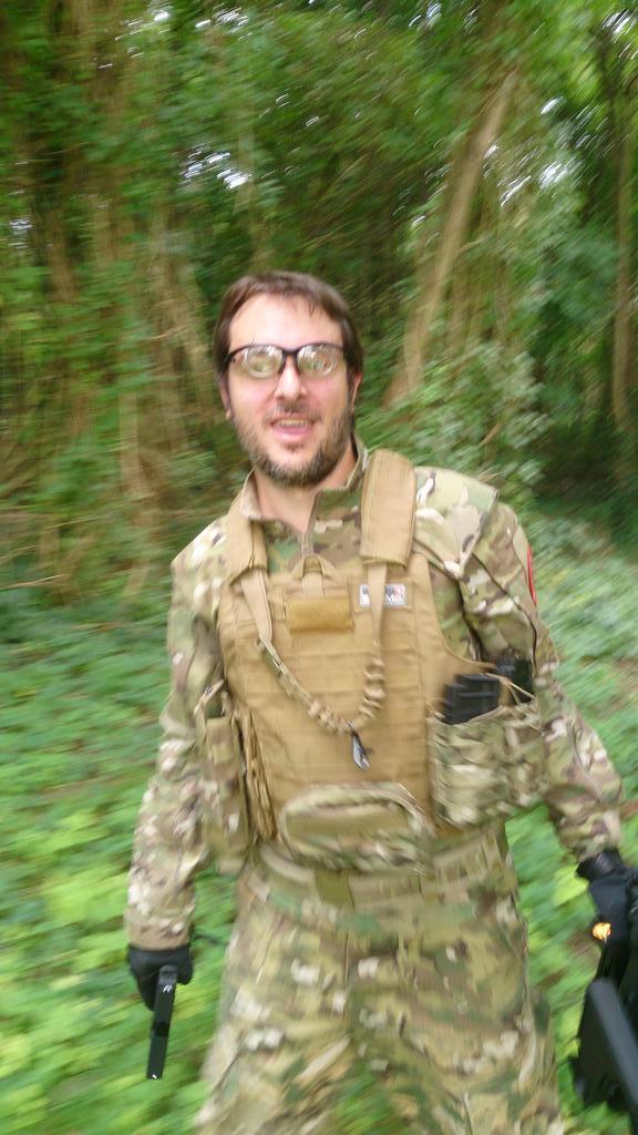 IceOsok's tweet photo. Airsoft#osok#assemblée générale du 7/09/2014,ça c'est fait maintenant en avant l'airsoft. http://t.co/kavwCsHtcX
