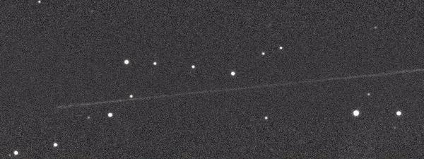JPMajor's tweet photo. Image of #2014RC as it passed Earth Sunday at 40,000km http://t.co/jHmEMBPKGh by @comets77 @NickAstronomer @astroart http://t.co/mBa0yebA00