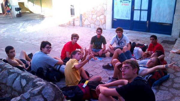 aeelssalats's tweet photo. Els pioners han començat els seus campaments a Mallorca! Ja són a Alaró! http://t.co/HxFvxKUcGg