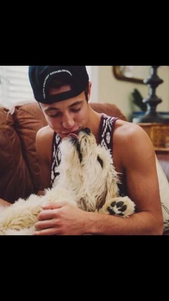 _lotte_4's tweet photo. Happy birthday cam✌️!!🎊🎊🎉🎉🎈🎁 hope u have a nice day❤️❤️ i love u @camerondallas  #camerondallasbirthday http://t.co/c9KR6on5mn