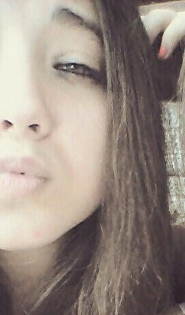 mireiatete's tweet photo. - Porque siempre me sacas esa sonrisa que tanto me cuesta sacar te quiero feiita <3 http://t.co/8c7SJ8qfaK