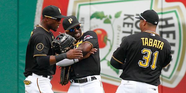 Keller_G44's tweet photo. “@MLB: There’s a new squad in black and gold occupying the second NL #Wispot: http://t.co/Nd6QIw5C6k http://t.co/qYg9TNuQhi”@dradams1215