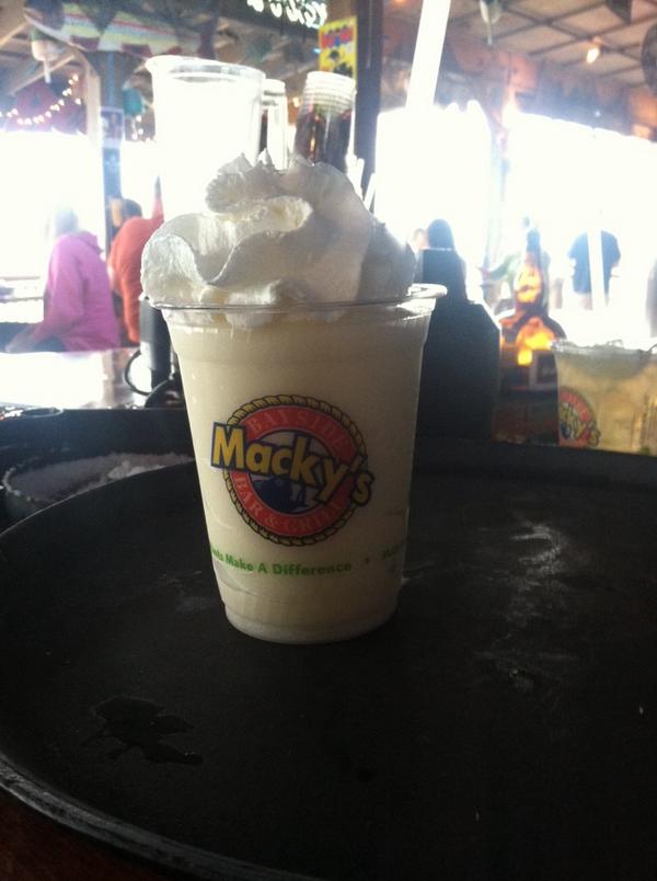 mackysocmd's tweet photo. Wash away those rainy days blues with a piña collada!  #happyhour3-6 http://t.co/Upzjrn9QsW