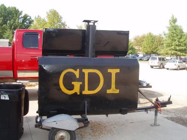 jdp99d's tweet photo. Supporting youth in agriculture!!!!!! GDI BBQ's are a good time. #MGMT4620 http://t.co/MOeKVS02Uu