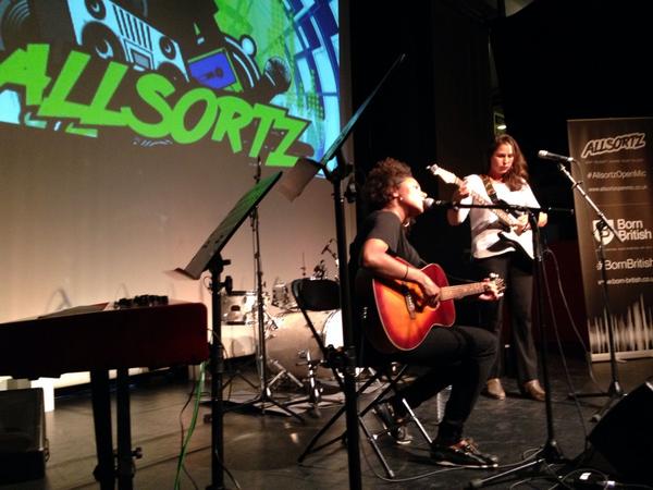 AllsortzOpenMic's tweet photo. .@sistersidney owning the stage with their beautiful vocals #AllsortzOpenMic #BornBritish #LondonFashionWeek http://t.co/t4jjhZcDmQ