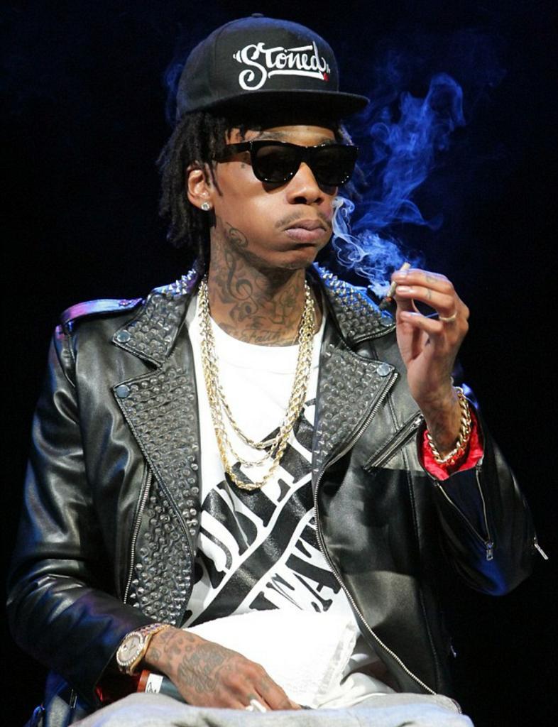 Happy Birthday to the captain of the Taylor Gang WIZ KHALIFA!! Always been one of my top favorite rappers!!  