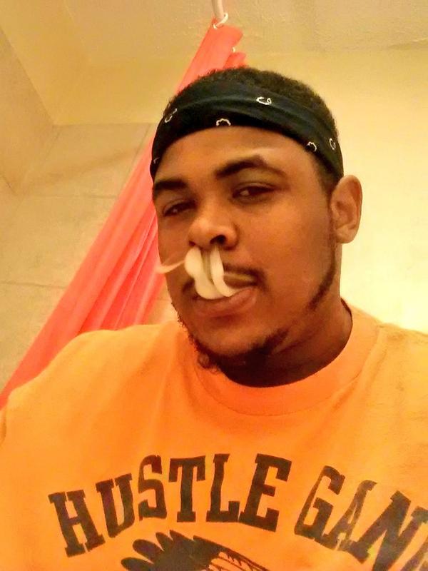 CraveCase_1's tweet image. #BaseCase  "@AC_TheLegend: #CampusLegend "” match up"