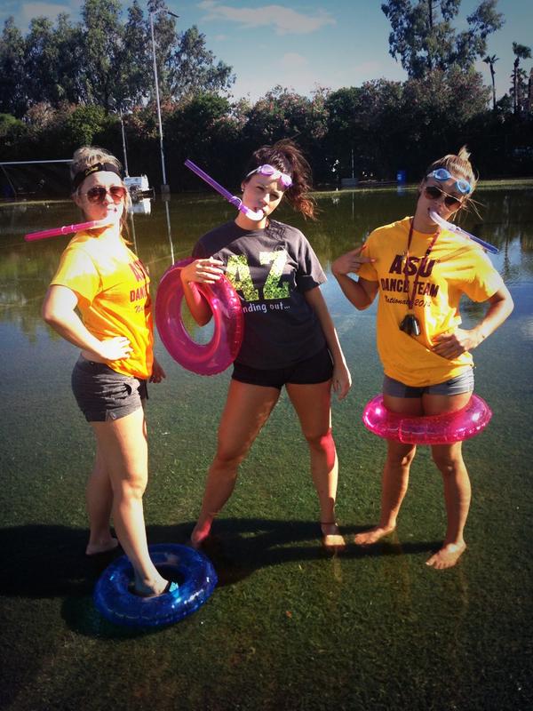 stormhulsebus's tweet image. sup!✌️ #mudsliding