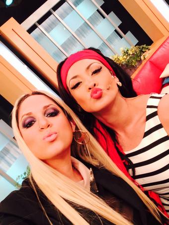 Con mi michi @MicheilleSoifer en hola a todos http://t.co/f7FssghWc2<a class="tags" target="_blank" title="On Twitter" href="/?out=eyJ0eXAiOiJKV1QiLCJhbGciOiJIUzUxMiJ9.eyJpYXQiOjE3MjU1MDMyMzYsImlzcyI6InR3cG9ybnN0YXJzLmNvbSIsIm5iZiI6MTcyNTUwMzIzNiwiZXhwIjoxNzU3MDM5MjM2LCJyZWRpcmVjdF91cmwiOiJodHRwczovL3R3aXR0ZXIuY29tL01pY2hlaWxsZVNvaWZlciJ9.9C2YB43cydwUrOIbyf96_W-XW6OItekZLT_MmnXBldLkXzSCUABb6YHSKRcqvjWyFuyMySo3qfzKH1SoD1k3Gw">@MicheilleSoifer</a>