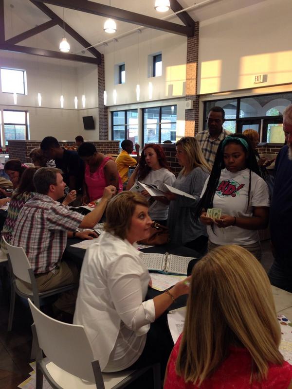 herffjonesrep's tweet photo. Had a great Parent Night here @Park Crossing. We will be back tomorrow at 9:00 a.m http://t.co/OrsEnxK1YR