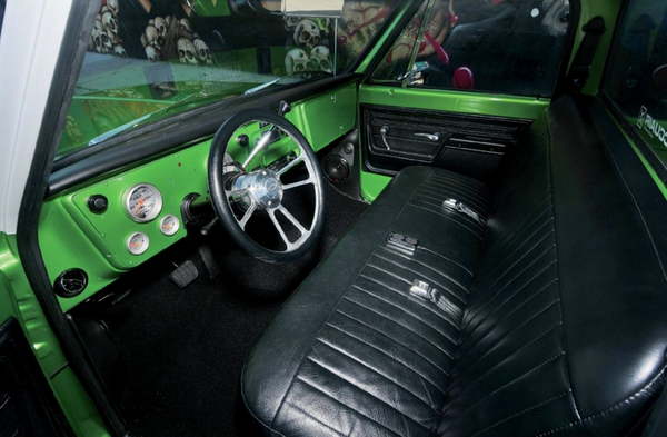 fastline2008's tweet photo. 1972 Chevy C10 lowered truck シボレー トラック #chevy #truck #pickup #c10 #bagged #lowerider #ローライダー #usa #LA http://t.co/dXIazxpTBG