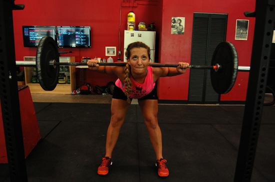 cfaddictionksaw's tweet photo. Member Spotlight! @_alapcevic keeping her hamstrings strong by doing weighted goodmornings. Check out those quads!! http://t.co/x6bsIzZDOT