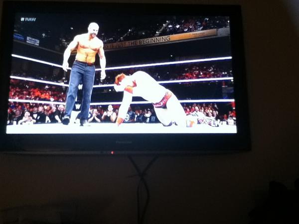 bstclair127's tweet photo. @WWERollins wins by the #curbstop http://t.co/vWRWIWsqRg