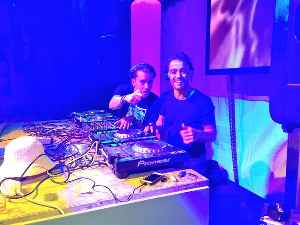 LoudCave's tweet image. La noche va sobre ruedas aquí en Albacete! 🎉🎉🎉