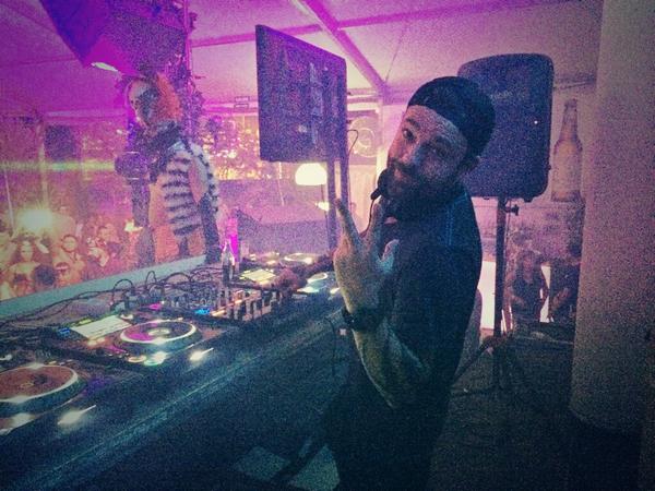 LoudCave's tweet image. La noche va sobre ruedas aquí en Albacete! 🎉🎉🎉