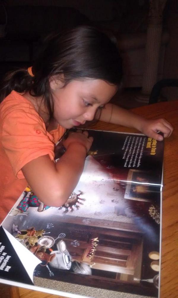CynthiaArenas85's tweet photo. Reading, yet again, one of her favorite books. @WhoopiGoldberg Big Book of Manners. http://t.co/jXJWpX6KPl