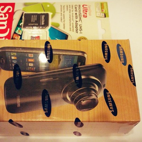 thejunctionbali's tweet photo. Samsung kzoom and 32gb card @Samsung_ID awaits for the lucky winner http://t.co/tRN1Mo5ffe