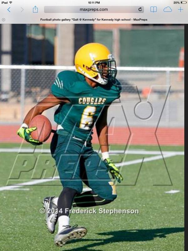 jcarteee's tweet image. #JFKHS #Numba6 #JV