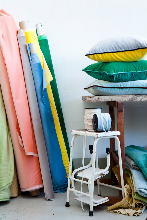 BThingsZA's tweet image. We are going wild for velvet, look at @simborch 's roundup, photos Jan Ras. Gorgeous!
bthings.me/velvet-hearts/